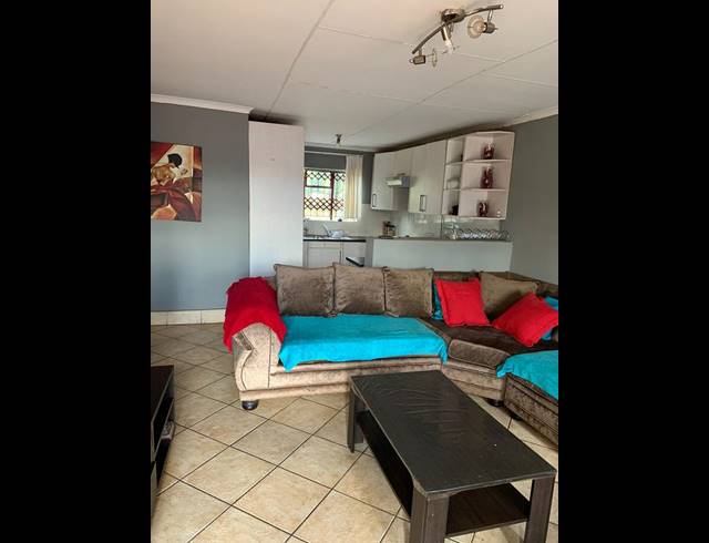 2 BEDROOM PROPERTY TO RENT IN MANIINI